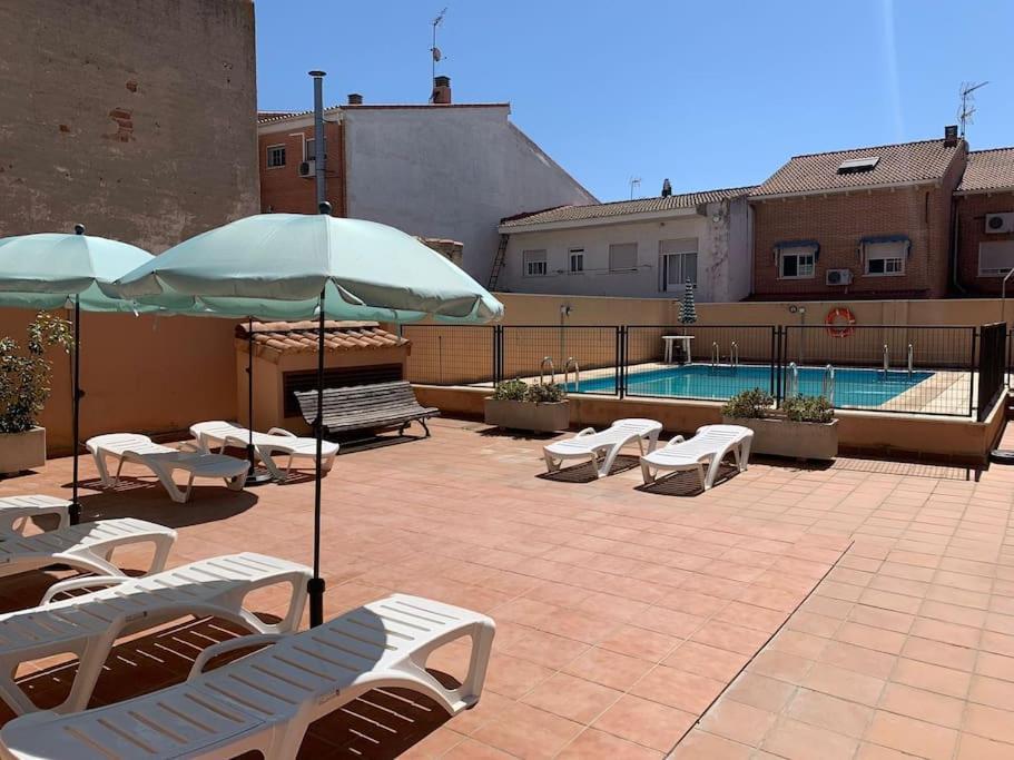 Apartamento Familiar Con Piscina Licencia 14721 Camarma de Esteruelas Exterior photo